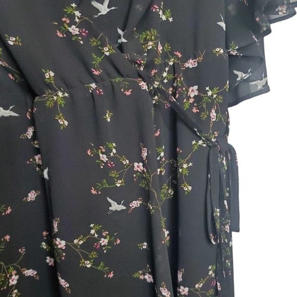 Torrid Black Floral Print Chiffon Ruffled Wrap Dress Size 2 / 2X Mini Flowy - Picture 9 of 11